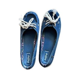Mad love sz10 blue slip on nautical style shoes with rope tie on top